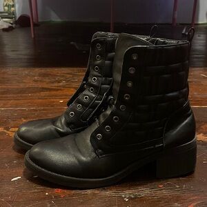 Women’s Boots